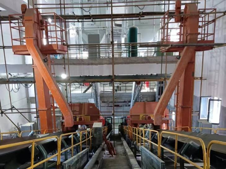 Coal sampler system pada conveyor untuk ASTM D2234 coal sampling